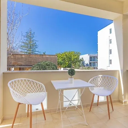 Appartement Luxurious Close To The Sea
